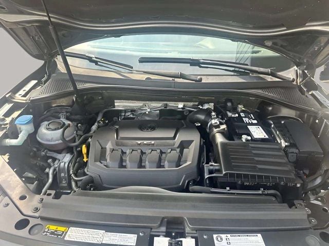 Pre-Owned 2020 Volkswagen Tiguan 2.0T SE - photo - 17