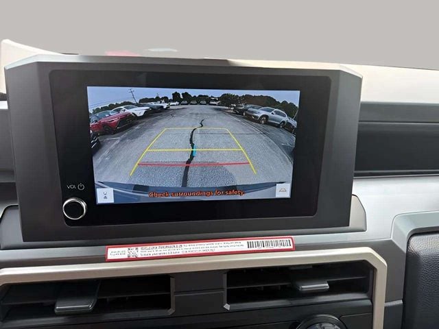 Pre-Owned 2025 Toyota Tacoma TRD Off-Road - photo - 16