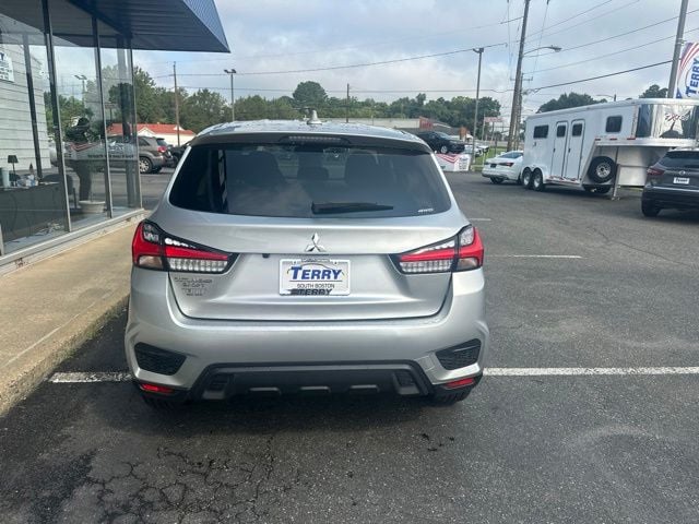 Pre-Owned 2025 Mitsubishi Outlander Sport 2.0 ES - photo - 3