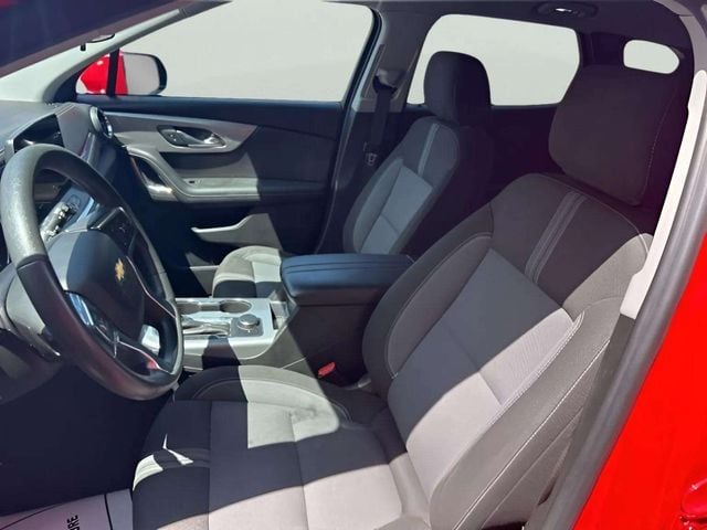 Pre-Owned 2023 Chevrolet Blazer LT - photo - 9