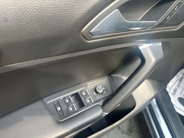 Pre-Owned 2020 Volkswagen Tiguan 2.0T SE - photo - 6