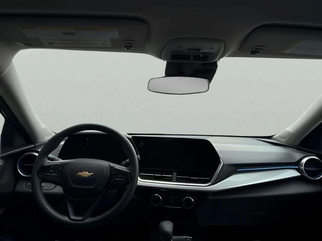 Pre-Owned 2025 Chevrolet Trax LT - photo - 10