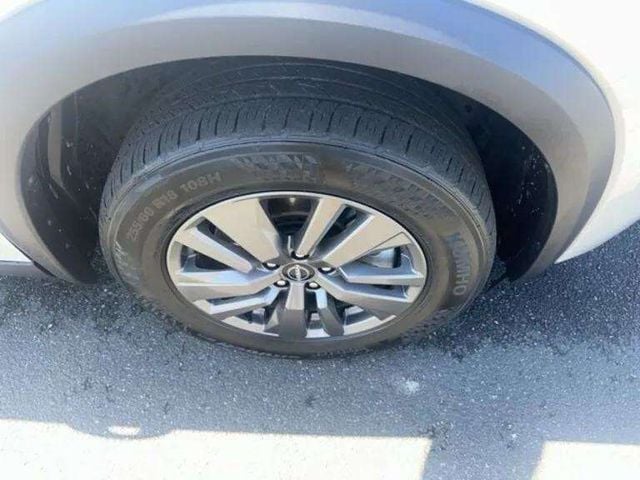Pre-Owned 2025 Nissan Pathfinder SV - photo - 18
