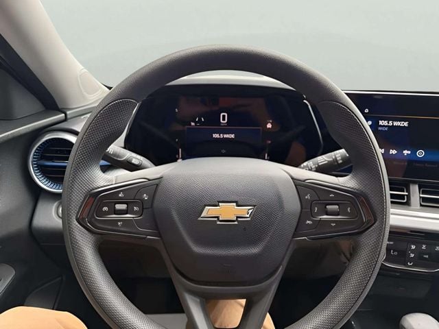 Pre-Owned 2025 Chevrolet Trax LT - photo - 8