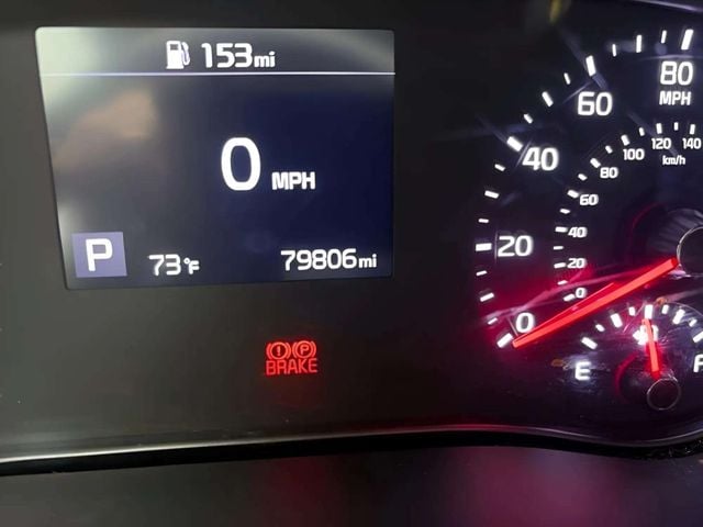 Pre-Owned 2020 Kia Soul LX - photo - 10