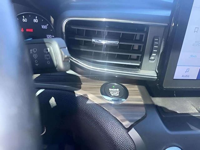 Pre-Owned 2020 Ford Explorer Limited - photo - 11