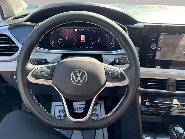 Pre-Owned 2026 Volkswagen Taos 1.5T SEL - photo - 13