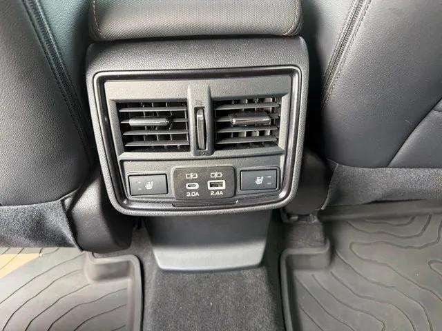 Pre-Owned 2026 Subaru Forester Touring - photo - 7