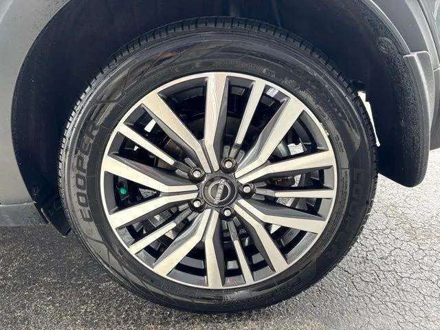 Pre-Owned 2023 Nissan Kicks SV - photo - 10
