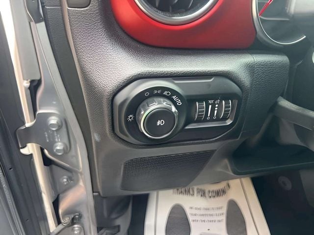 Pre-Owned 2021 Jeep Wrangler Unlimited Rubicon - photo - 10