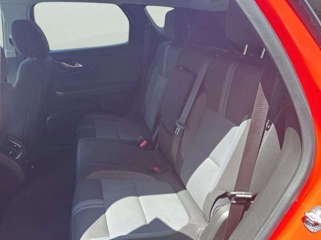Pre-Owned 2023 Chevrolet Blazer LT - photo - 8