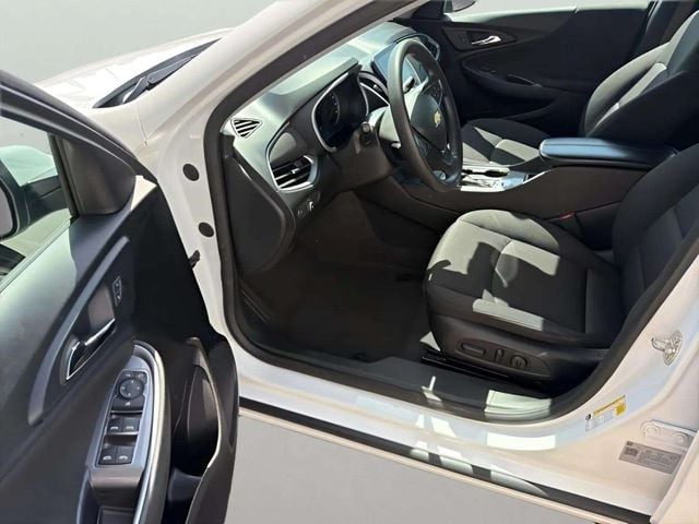 Pre-Owned 2024 Chevrolet Malibu LT - photo - 6