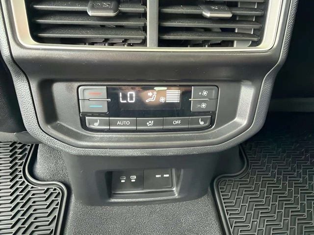 Pre-Owned 2026 Volkswagen Atlas 2.0T SEL Premium R-Line - photo - 9