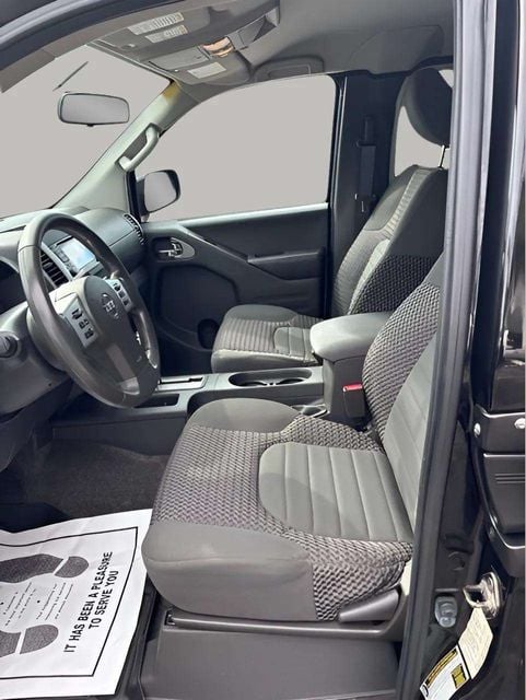 Pre-Owned 2016 Nissan Frontier SV - photo - 7