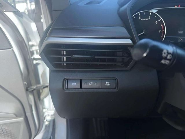 Pre-Owned 2023 Nissan Altima 2.5 SV - photo - 8