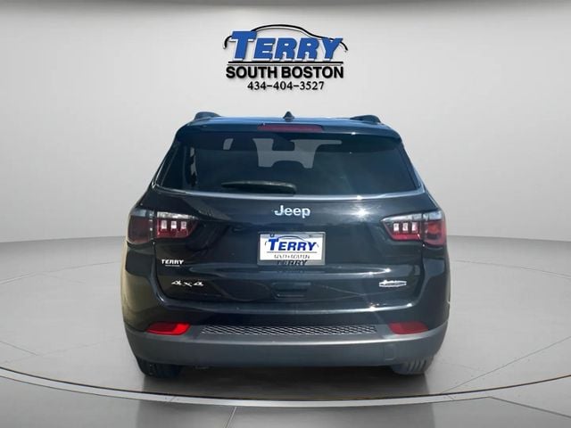 Pre-Owned 2024 Jeep Compass Latitude - photo - 3