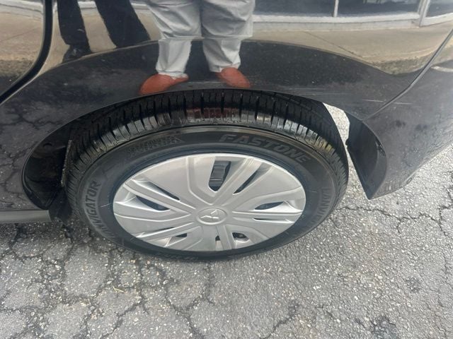 Pre-Owned 2024 Mitsubishi Mirage ES - photo - 17