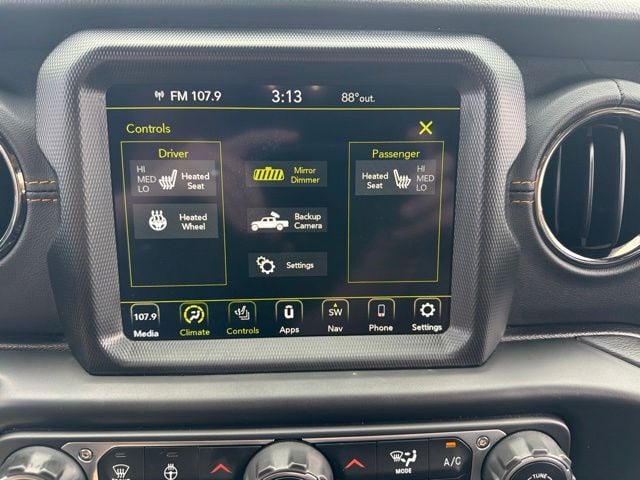 Pre-Owned 2022 Jeep Gladiator Overland - photo - 16