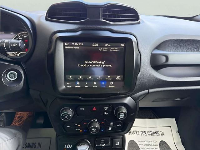 Pre-Owned 2023 Jeep Renegade Latitude - photo - 11