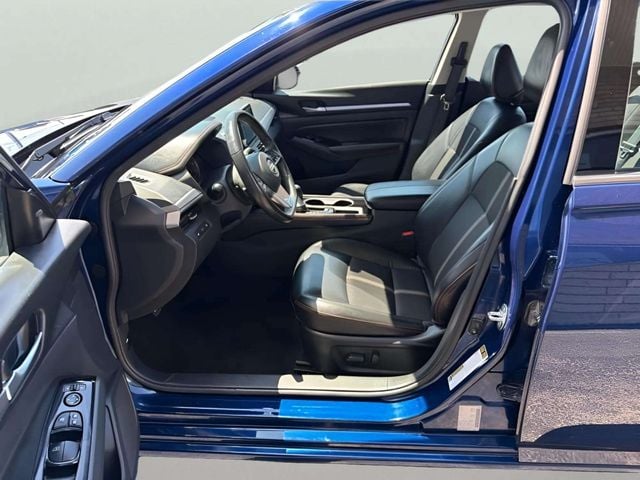 Pre-Owned 2024 Nissan Altima 2.5 SR - photo - 9
