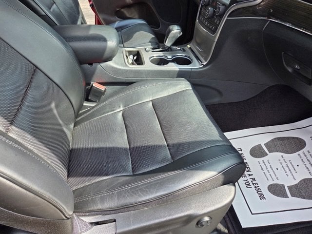 Pre-Owned 2018 Jeep Grand Cherokee Overland - photo - 9