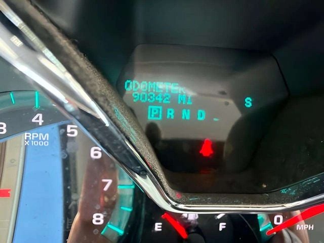 Pre-Owned 2017 Chevrolet Traverse 2LT - photo - 14