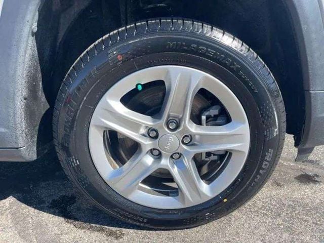 Pre-Owned 2024 Jeep Compass Latitude - photo - 10