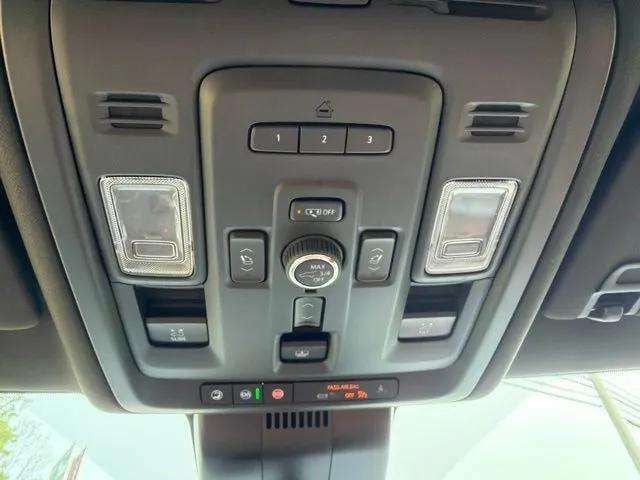 Pre-Owned 2024 GMC Yukon Denali Ultimate - photo - 26