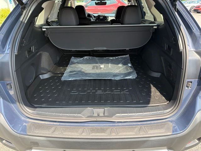Pre-Owned 2024 Subaru Outback Limited - photo - 9