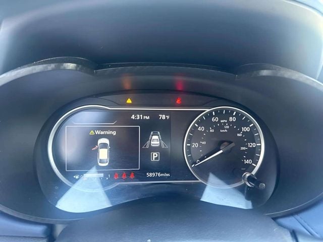 Pre-Owned 2023 Nissan Versa 1.6 SV - photo - 7