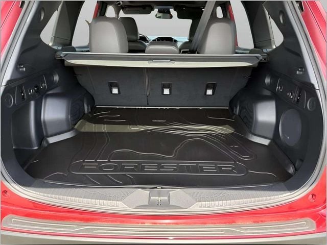Pre-Owned 2025 Subaru Forester Limited - photo - 13