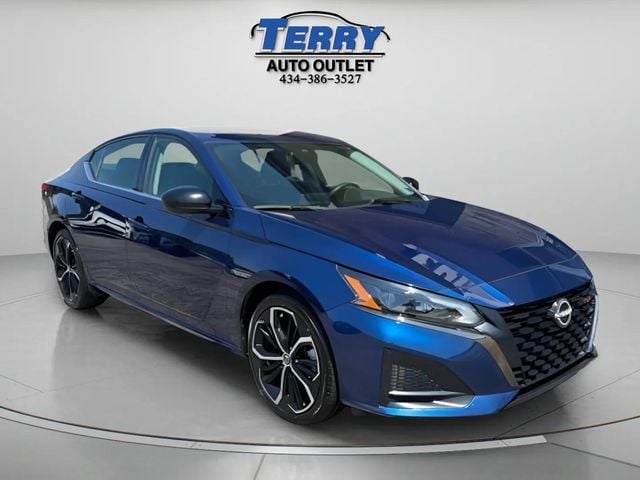 Pre-Owned 2024 Nissan Altima 2.5 SR - photo - 3