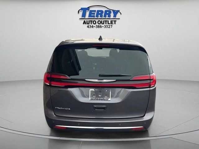 Pre-Owned 2023 Chrysler Pacifica Touring L - photo - 5
