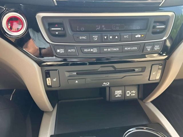 Pre-Owned 2019 Honda Pilot Touring - photo - 7