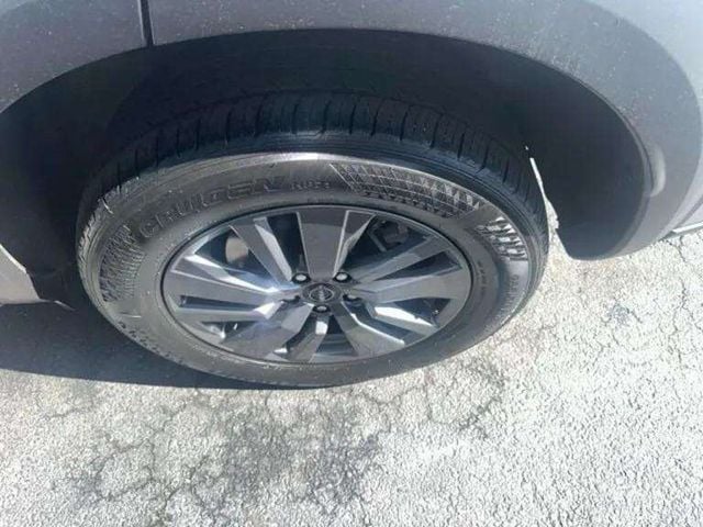 Pre-Owned 2025 Nissan Pathfinder SV - photo - 20