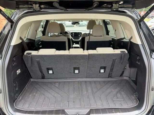 Pre-Owned 2024 Subaru Ascent Premium - photo - 6
