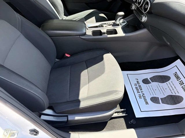 Pre-Owned 2021 Nissan Sentra SV - photo - 9