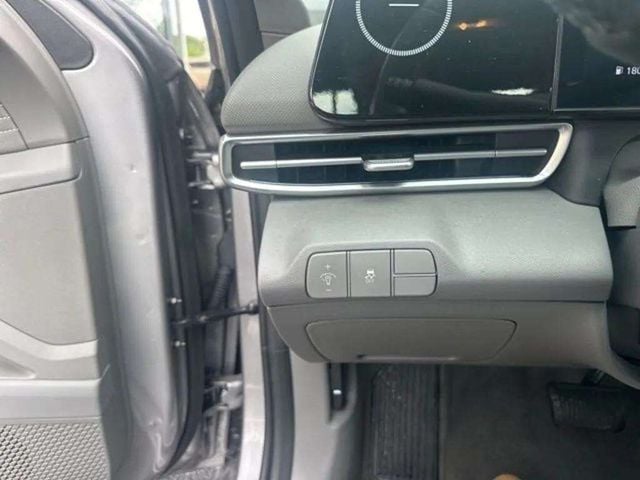 Pre-Owned 2025 Hyundai Elantra SEL Convenience - photo - 14