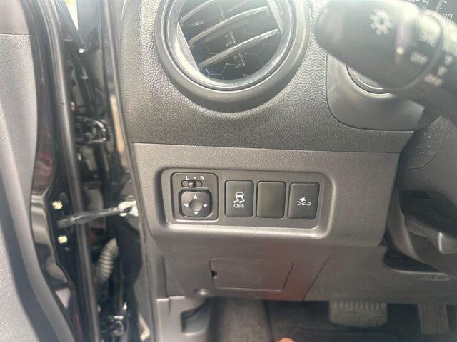 Pre-Owned 2024 Mitsubishi Mirage ES - photo - 7