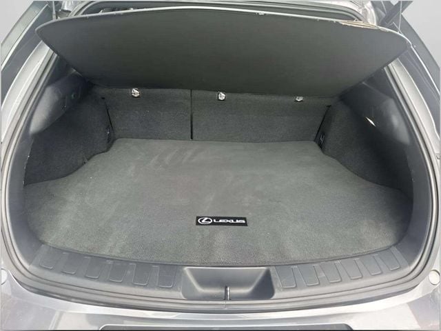 Pre-Owned 2019 Lexus UX 250h Base - photo - 15