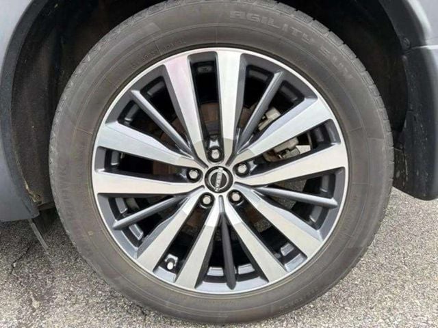 Pre-Owned 2022 Nissan Pathfinder Platinum - photo - 28