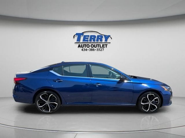 Pre-Owned 2024 Nissan Altima 2.5 SR - photo - 2