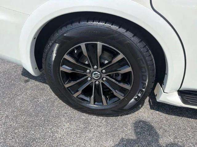 Pre-Owned 2020 Nissan Armada Platinum - photo - 35