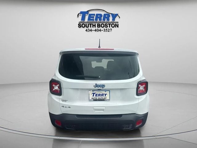 Pre-Owned 2023 Jeep Renegade Latitude - photo - 3