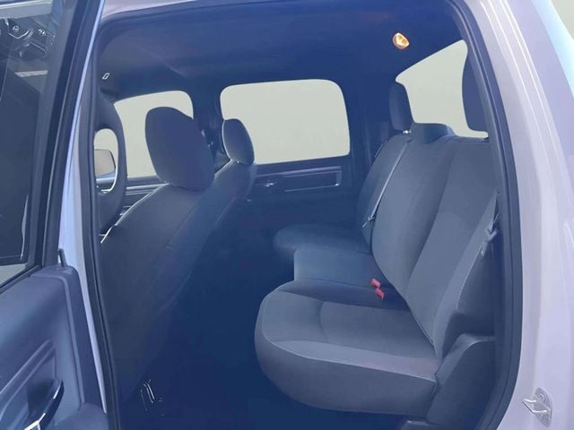 Pre-Owned 2024 Ram 1500 Classic Warlock - photo - 9