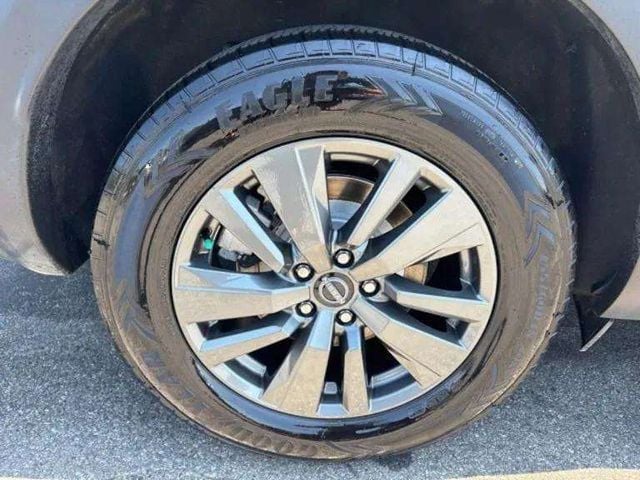 Pre-Owned 2024 Nissan Pathfinder SV - photo - 16