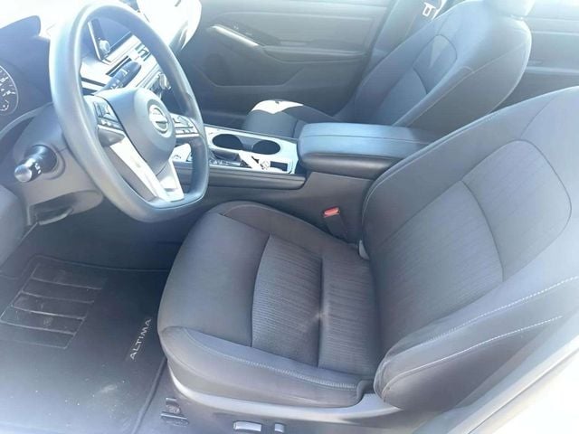 Pre-Owned 2023 Nissan Altima 2.5 SV - photo - 7