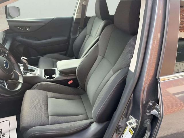 Pre-Owned 2020 Subaru Outback Premium - photo - 9