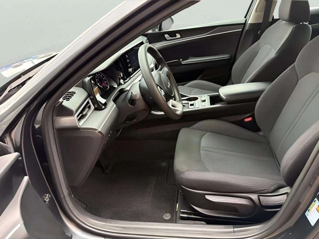 Pre-Owned 2023 Kia K5 LXS - photo - 8