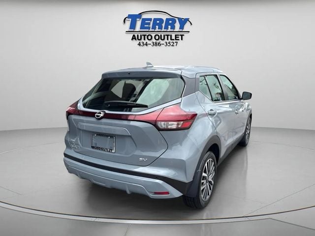 Pre-Owned 2023 Nissan Kicks SV - photo - 5
